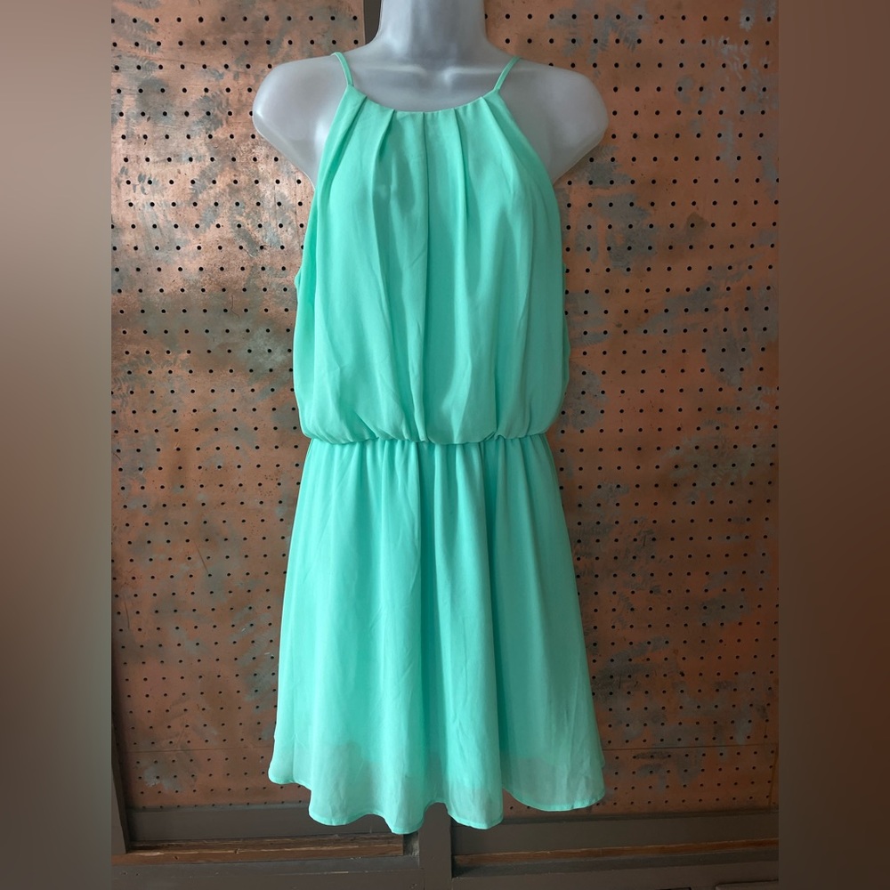 Fun dress. Cruise wear? Night out on town?